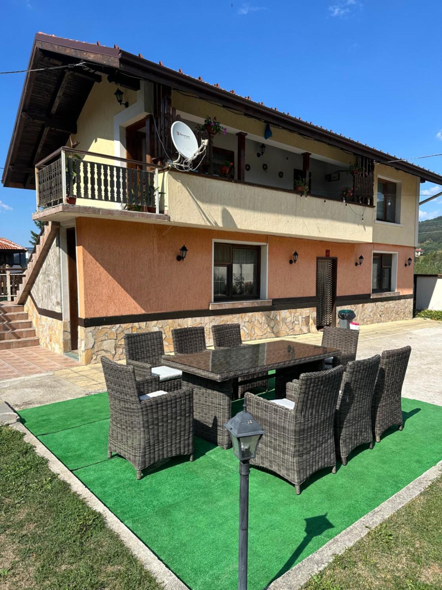 Villa Paradise เบลิอิสการ์ ภายนอก รูปภาพ